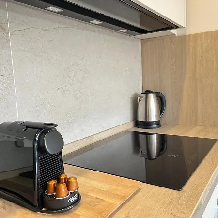 Beautiful Renovated * קסטלדפלס